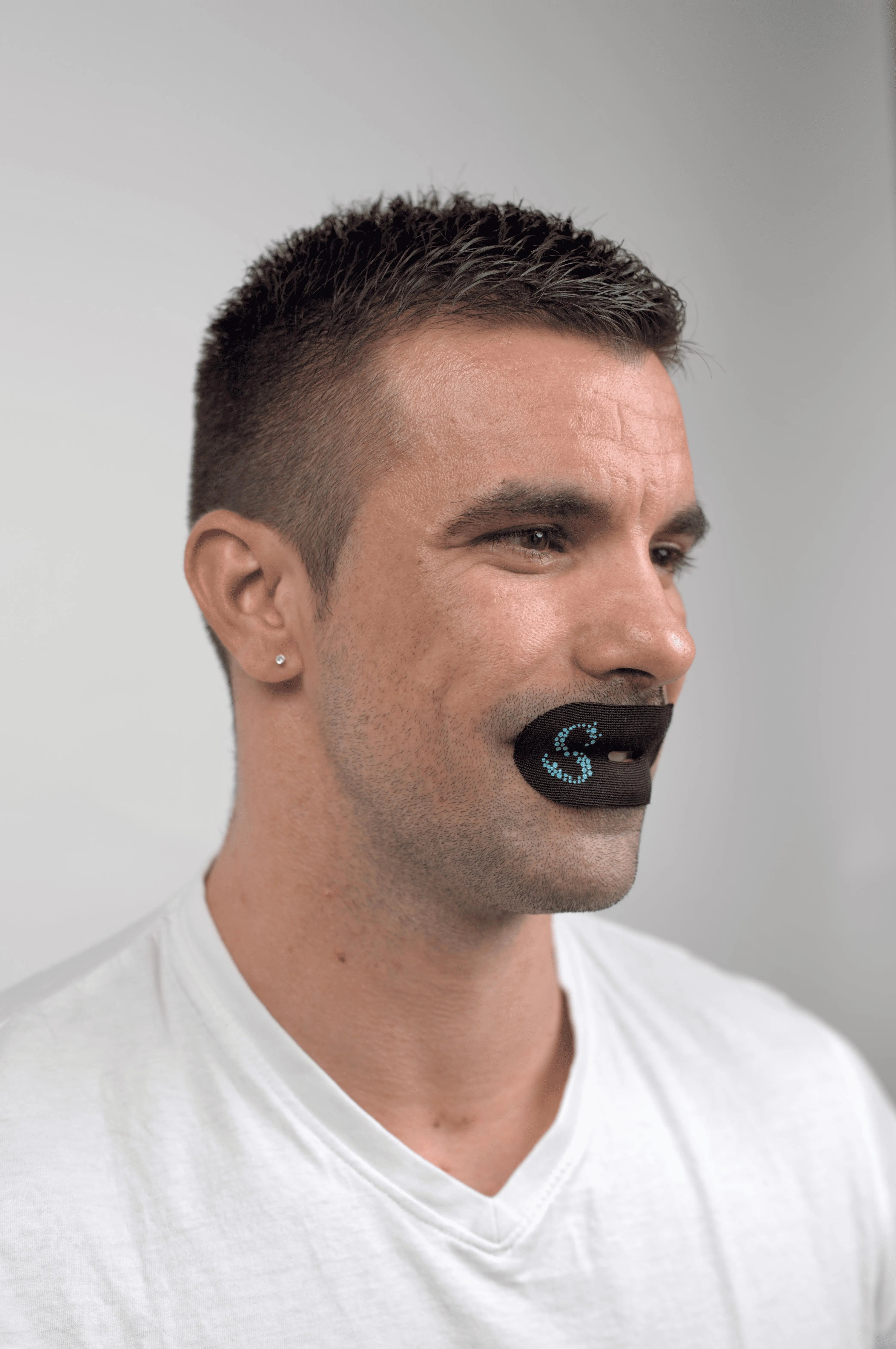 Black mouth tape for better sleep The SOLUTION